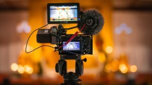 Read more about the article 6 Best Video Production Course for Filmmaking: Elevate Your Skills Today